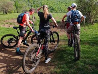 1/2 day supervised electric mountain biking